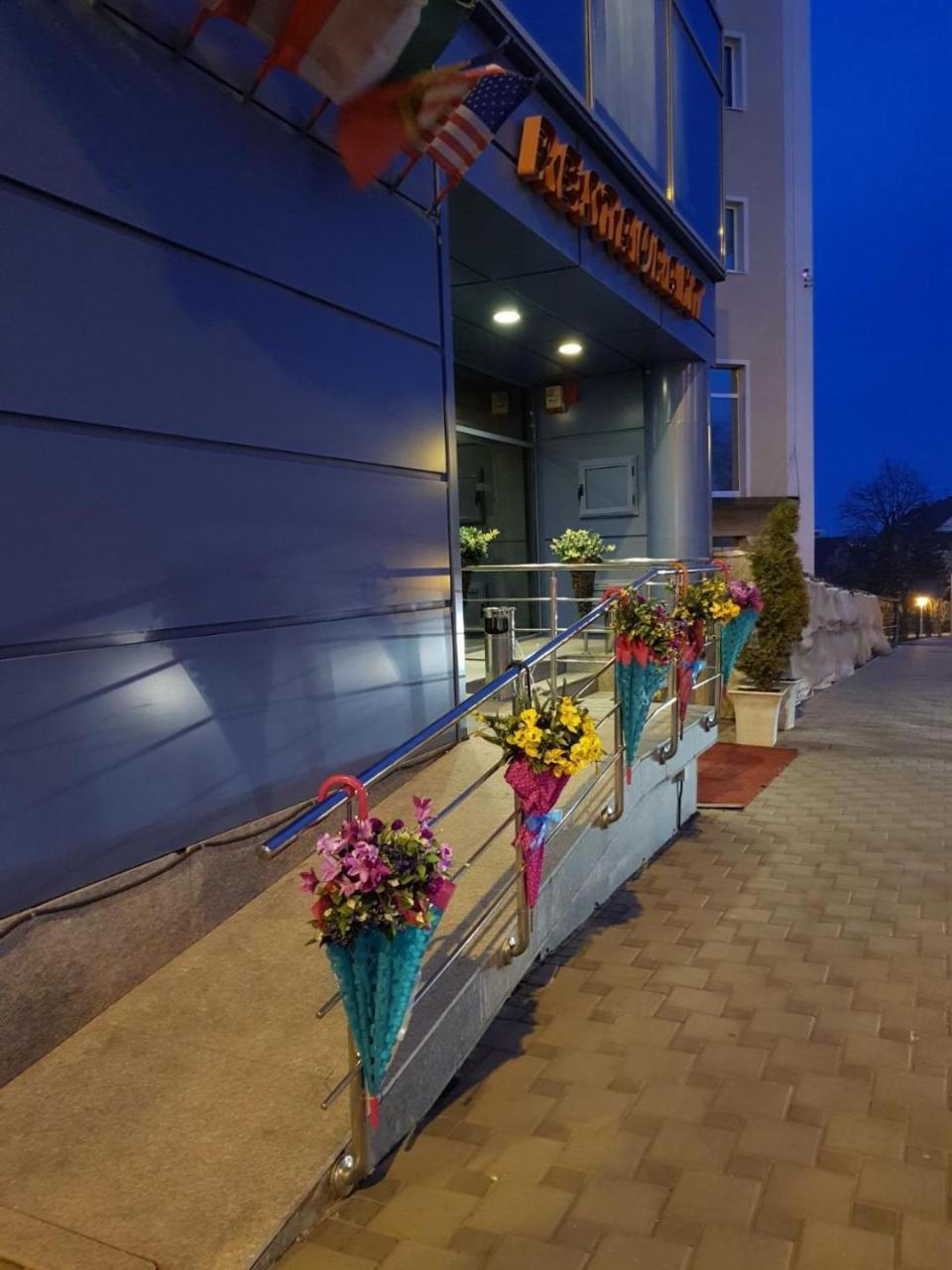 Indiana Hotel Iasi Exterior foto